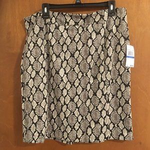 New with Tags! Michael Kors Snakeskin Pattern Skirt (Women's XL)